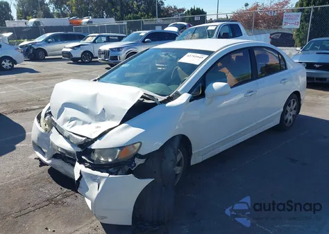 2009 Honda Civic Lx z USA, uszkodzony, nr VIN 19XFA16549E036147